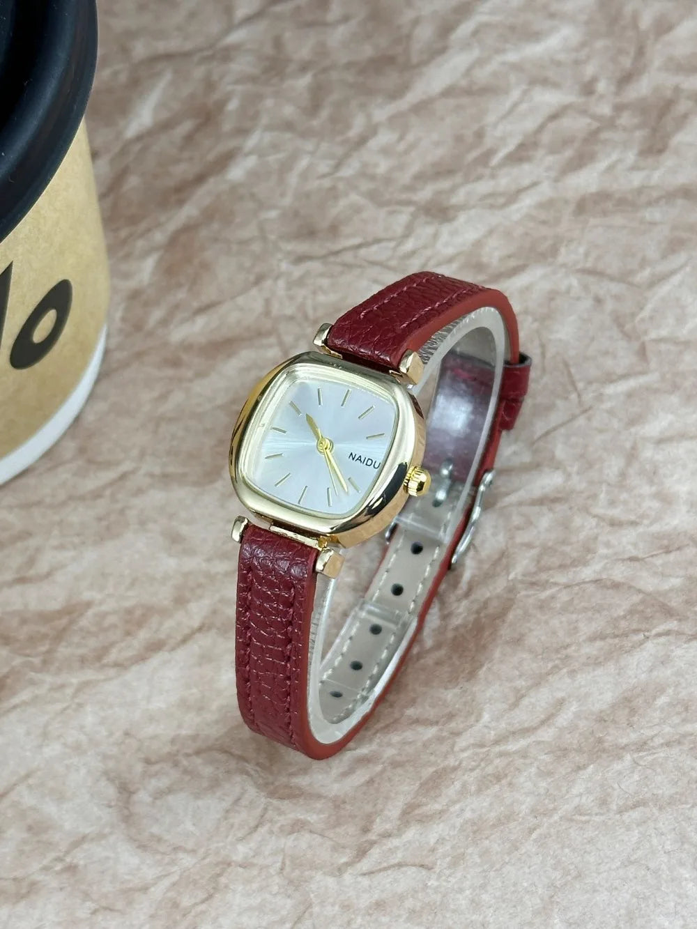 Hot Sale Women Watch Simple Small Dial Quartz Watches Luxury Ladies Gift Wristwatch Fashion Student Leather Strap Clock Relógio.