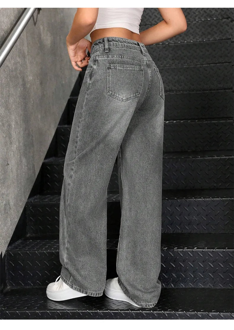 Elastic denim jeans 2025 new fashion low waist loose and trendy women's jeans.