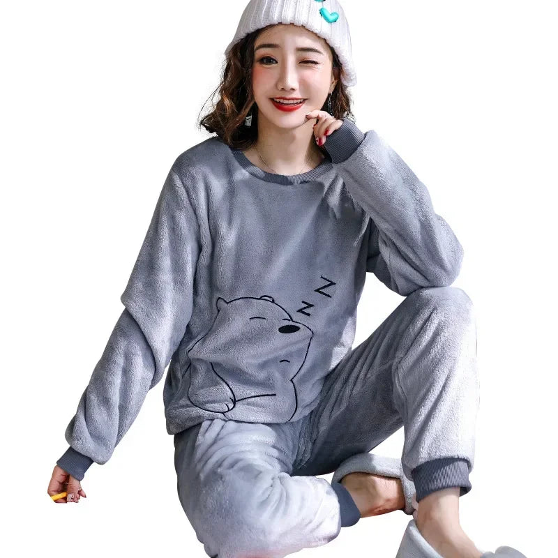 Thickened Warm Sleepwear for Winter Flannel O-Neck Girl Loungewear 2PCS Set Ladies Pajamas Long Sleeves Cartoon Bear Loungewear.