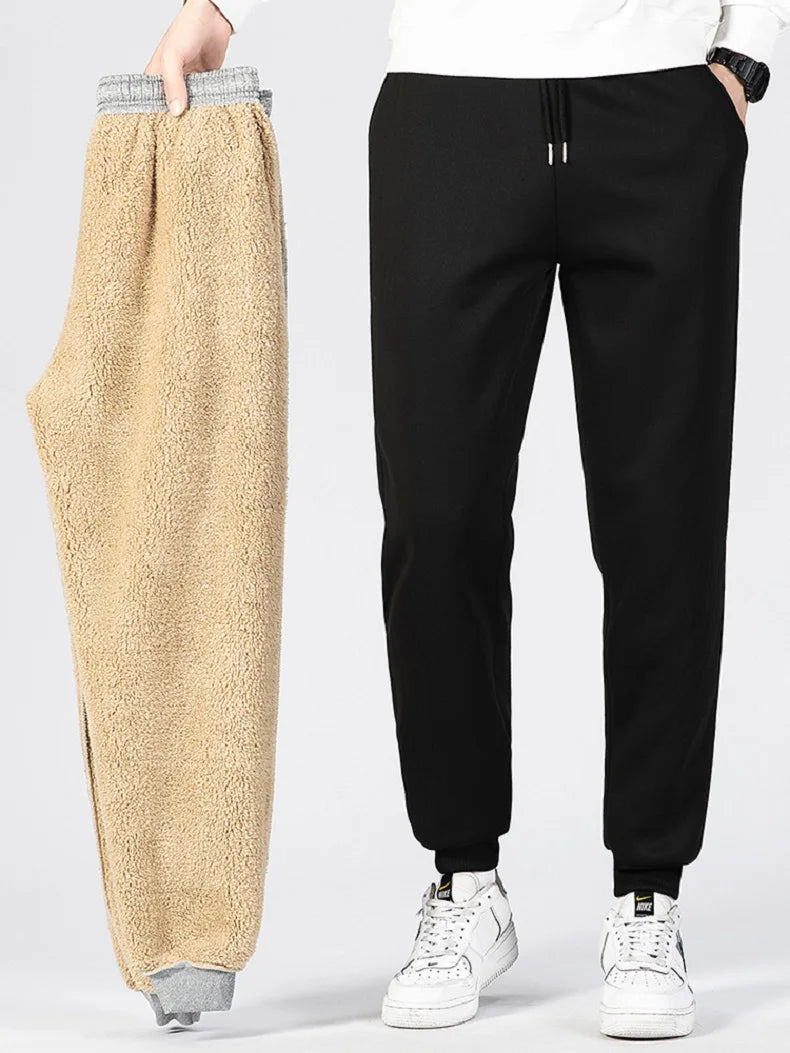 Pants for men in autumn and winter, thickened with fleece for outerwear, casual pants, warm lamb wool sports sweatpants.