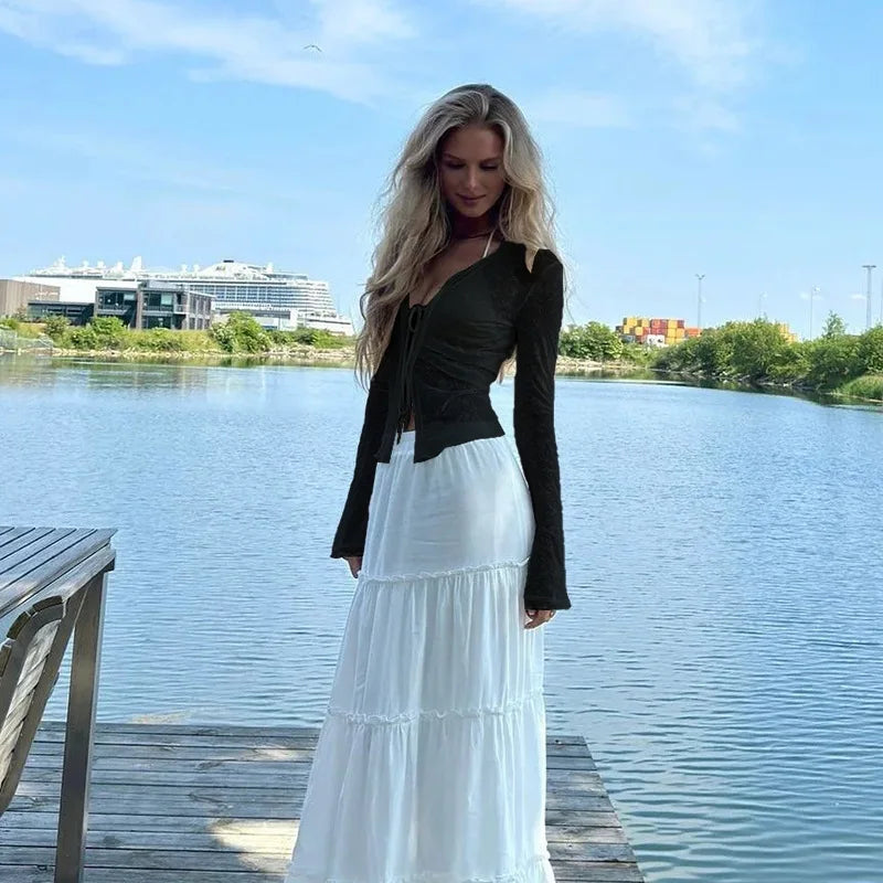 Autumn New Fashionable Chiffon Slim Fit Ruffle Trumpet Sleeve Shirt for Women.