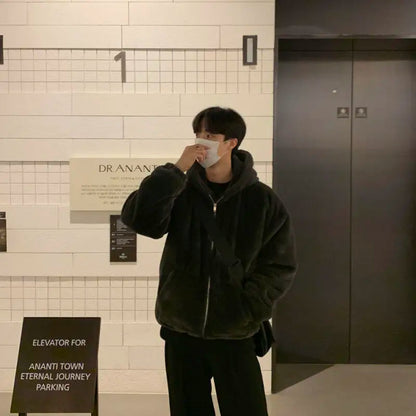 Winter faux lamb wool jacket men's padded thickened cotton clothing loose fleece jacket cotton clothing.