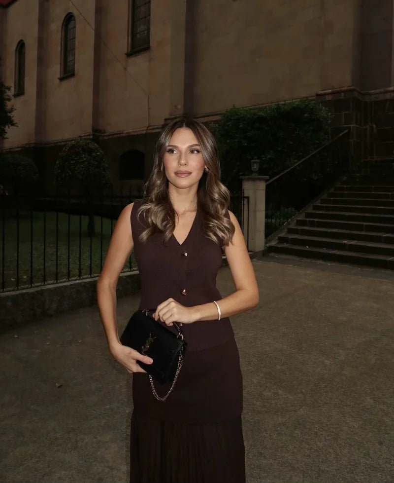 ETJ 2025 spring new  women's elegant fashion same color splicing small pleated hem high waist knit skirt.