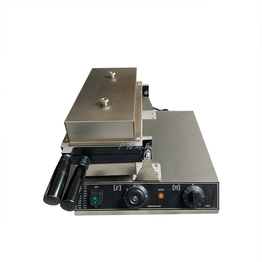 High Cost-Performance Electric Heating Waffle Making Machine Kitty Shaped Non-Stick Snack Cake Machine Open Mouth Waffle Maker.