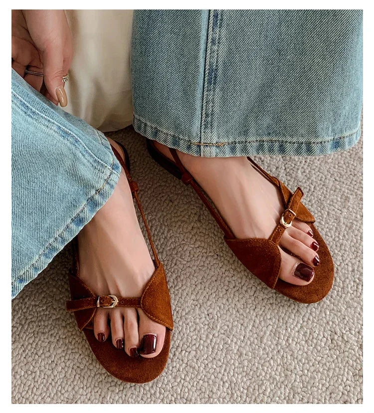 Vintage Line with Flat Sandals Design Sense Open Toe Slippers Casual Holiday Beach Shoes Light Single Shoes  Luxury Sandals.