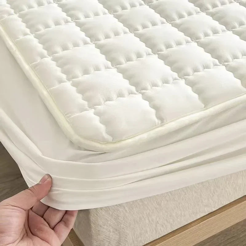 Waterproof Quilted Mattress Cover Solid Color Mattress Protector Cover for Bedroom Anti-bacterial Bed Cover no pillowcase.