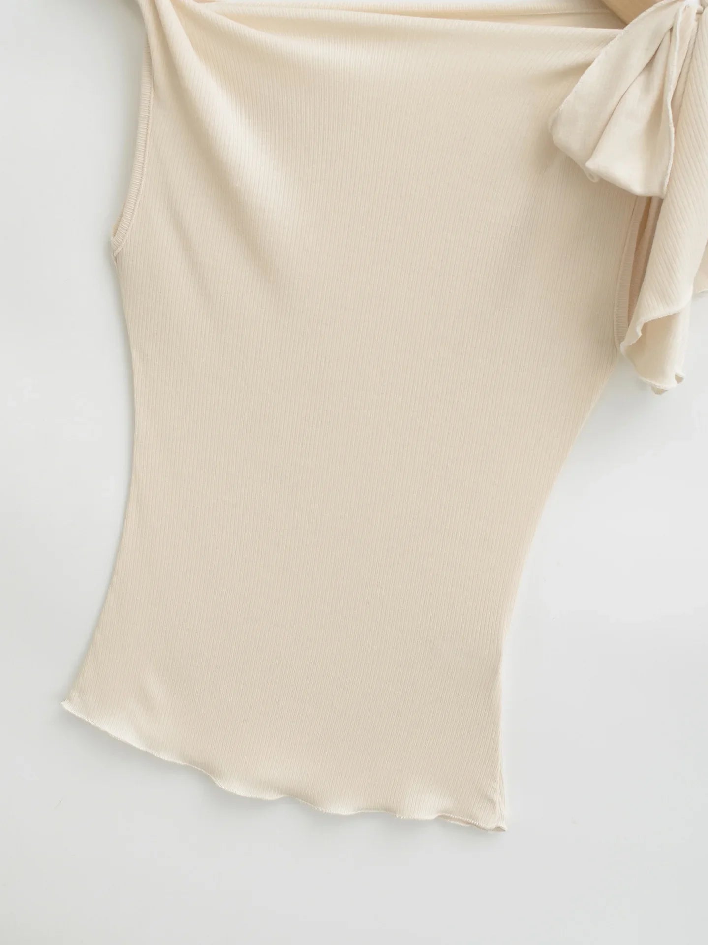 Shoulder Bared Short Sleeve T Shirt Women's Spicy Girl Design Slimming Top Summer New Style One Word Oblique Shoulder Tie Waist.