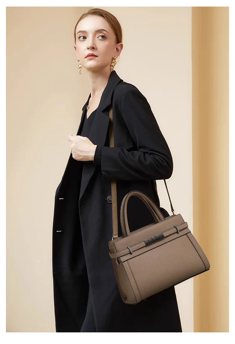 Genuine leather women's bag original first layer cowhide women's hand shoulder simple tote bag occupation.