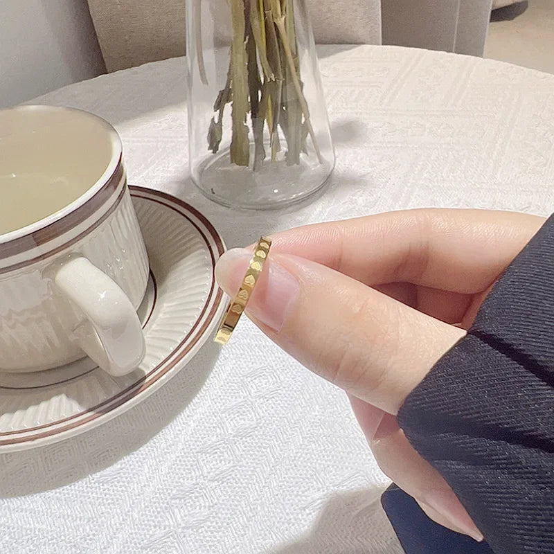 Meetvii Simple Love K-gold Color Titanium Steel Rings for Women Men Thin 2.2mm Width Couple Rings Unique Jewelry.