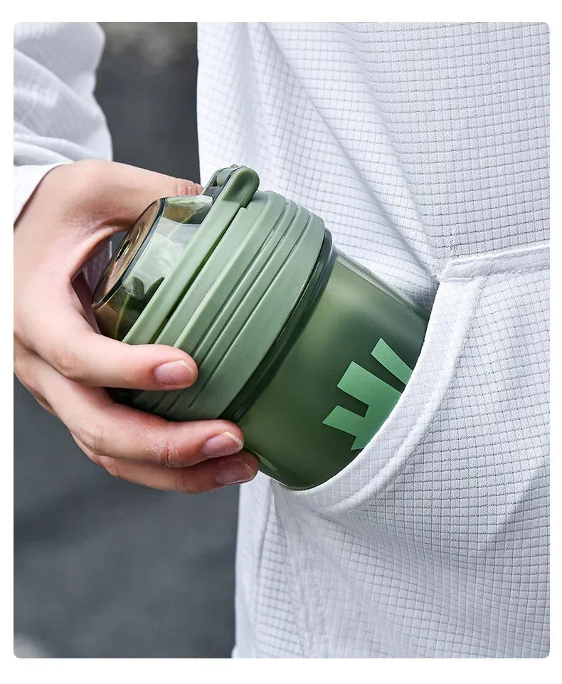 Portable 500ml Protein Powder Shaker Bottle Leak Proof Water Bottle for Gym Fitness Training Sport Shaker Mixing Cup with Scale.