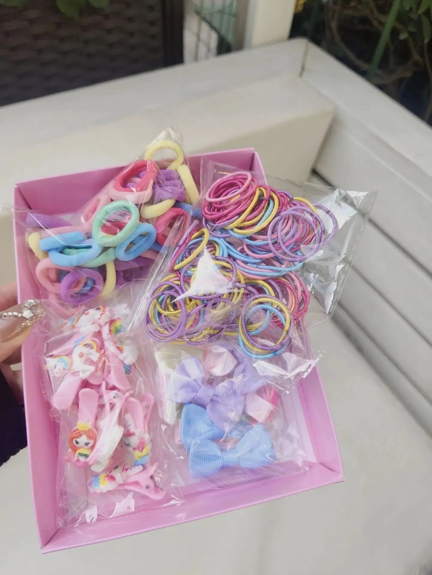 170pcs Children's Accessories Hair Clip Hair Card Princess Hair Rope Gift Box Side Clip Hair Accessories Combination Set.