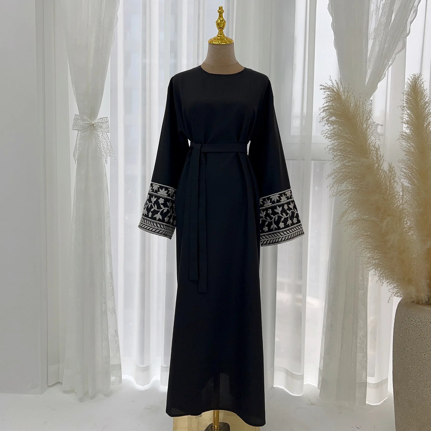 Modest Embroidered Kimono Dubai Abaya Middle East Türkiye Elegant Dress Eid Ramadan Kebaya Abayas F Women Caftan Marocain Femme.