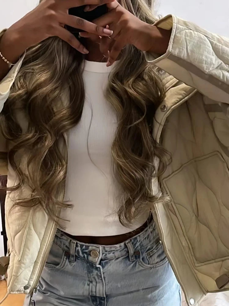 ZBZA Women's Quilted Loose Jacket Mantel Drawstring hoher Kragen Reißverschluss lange Ärmel Versteckter Knopf Doppeltaschen Clip Baumwolle Outerwear Herbst Winter Neue Weibliche Chic Mantel.