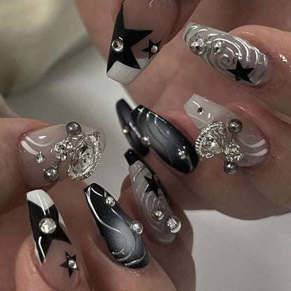 24pcs Sliver Spider Design Fake Nail Halloween Gothic Punk False Nail Tips Wearable European Heavy Metal Almond Press on Nails