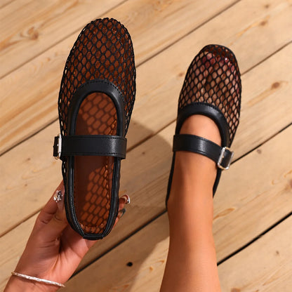 Women Sandals Mesh Breathable Fashion Versatile Sandals Women New Flat Soft Soled Mary Jane Shoes for Women Sandalias De Mujer.