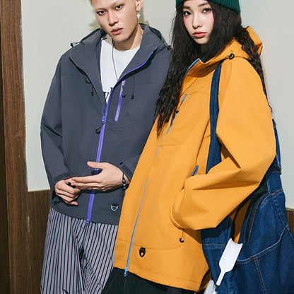 Outdoor Windbreaker Hooded Jacket Men Softshell Zip Up Windproof Waterproof Mountain Skiing Hiking Camping Jacket Autumn Coats.