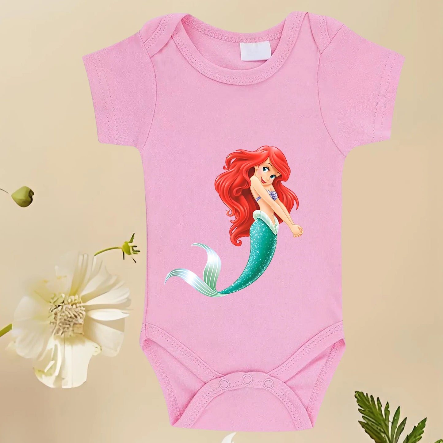 Eng anliegendes Baby-Pyjama-Set mit Meerjungfrau-Cartoon- und Anime-Aufdruck, 100 % reine Baumwolle, weicher Pyjama, Sommer, neues einteiliges Familienkleid.