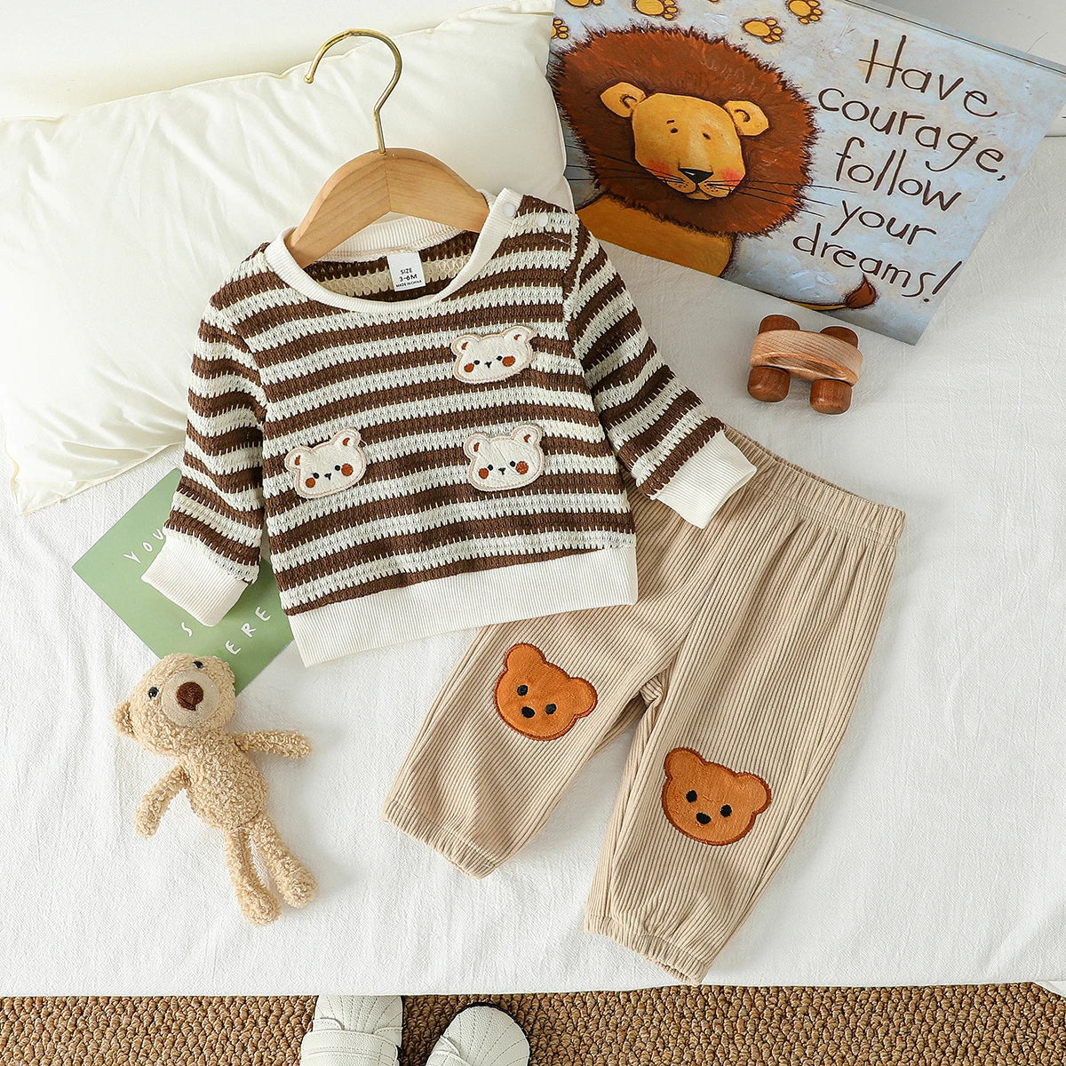 2Pcs Baby Neue Stil Mode Jungen Herbst Langarm Top Mit Gestreiften & Feste Hosen Mit Bär 1-3Y casual Daliy Tragen Kleidung Set.