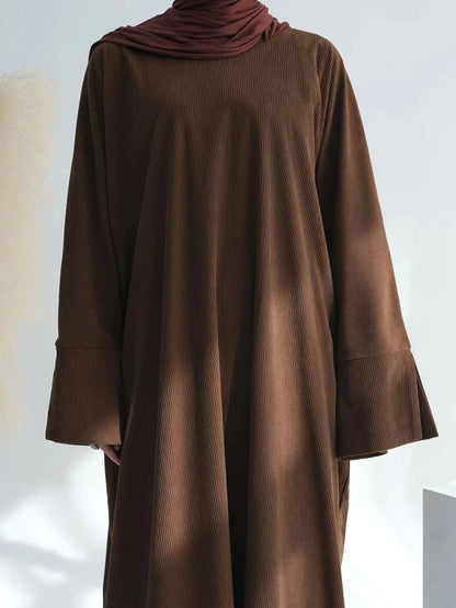 2025 New Arrival Turkey Dubai Muslim Winter Abaya Corduroy Women Closed Abaya Loose Daily Wear Muslim Long Winter Dress.