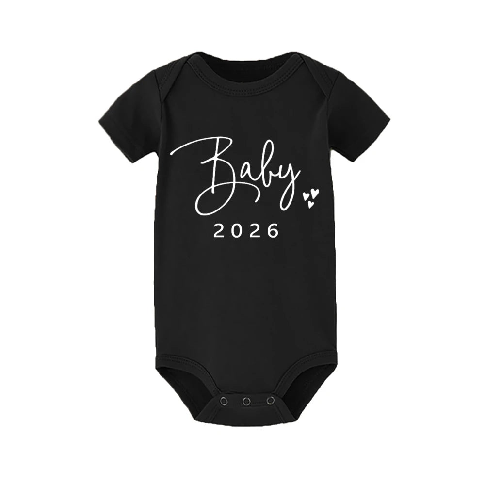 Baby-Ankündigung bald 2026 Neugeborene Baby-Bodys Sommer Jungen Mädchen Strampler Körper Schwangerschaft offenbaren Kleidung.