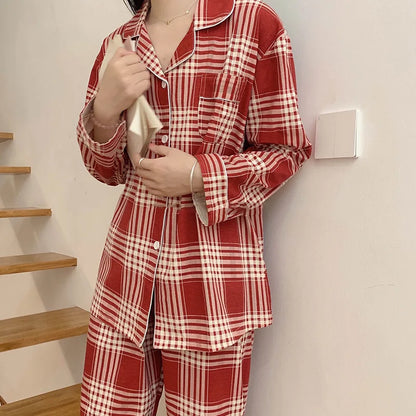 Spring and Autumn New Couples Pajamas Homewear Suit Female Is Christmas Plaid Thin Section Long-Sleeved Simple Leisure Homewear.
