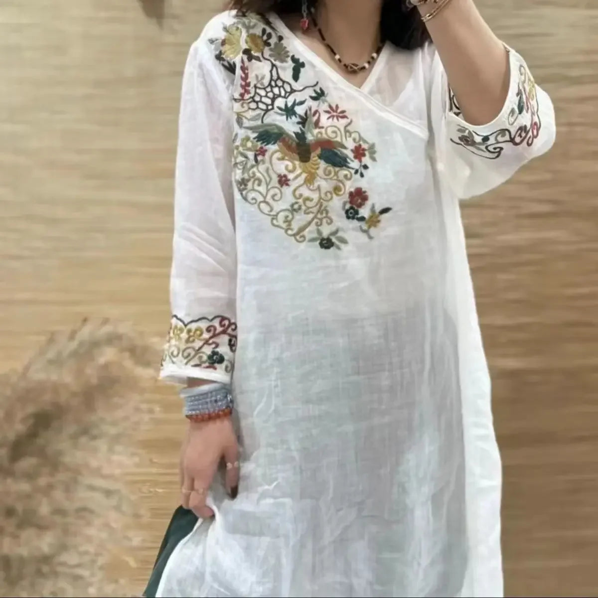 Schwerindustrie besticktes Kleid im Ethno-Stil, mittellang, Sommer, neuer Stil, Retro-Top, Rock mit Neun-Punkt-Ärmeln.