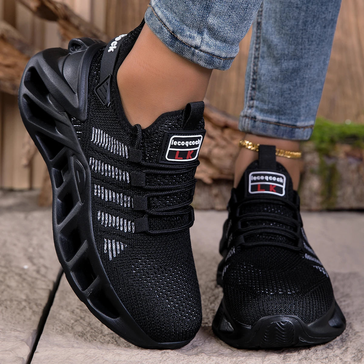 YRZL Unisex Running Shoes Men Women Lightweight Mesh Breathable Comfortable Flat Soft Tennis Shoes Summer Lace-up Sneakers Man.