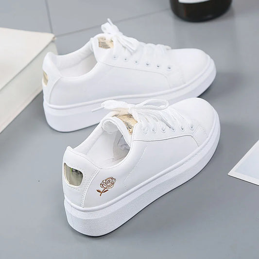 Spring Women Casual Shoes White Breathable Embroidered Flower Lace-Up Women Sneakers Fashion Korean version Women Tennis shoes.