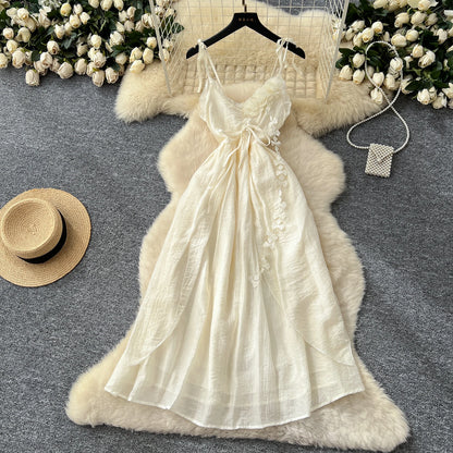 SINGREINY 2025, süßes Sommerkleid für Damen, Spaghettiträger, plissiert, 3D-Blumenmuster, schickes Sommerkleid, Fairycore, unregelmäßiges Kleid.