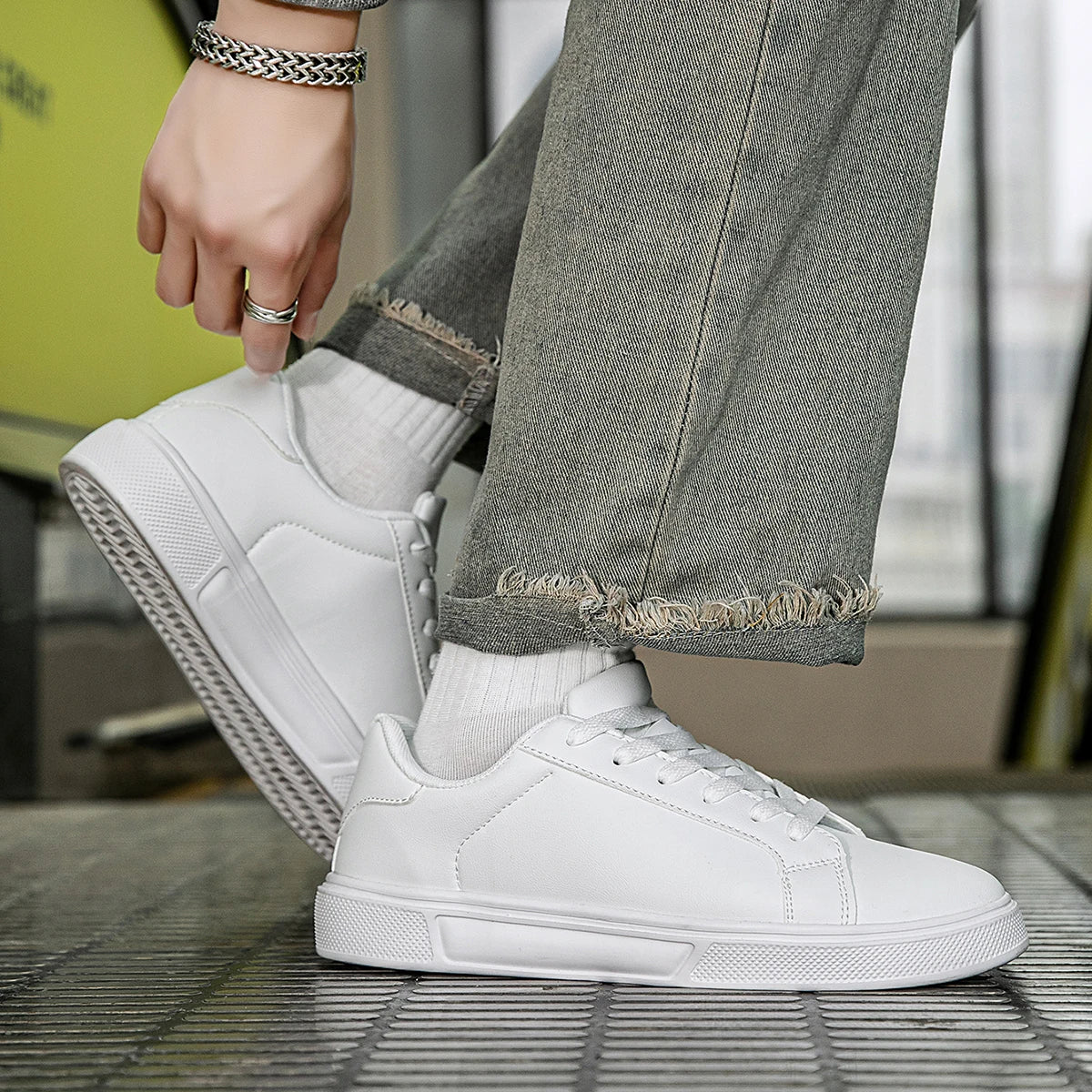 PU Leather Men Shoes Sneakers Trend Casual Shoes Leisure Male Sneakers Footwear Men Vulcanized Shoes Couple Shoes Women Shoes.