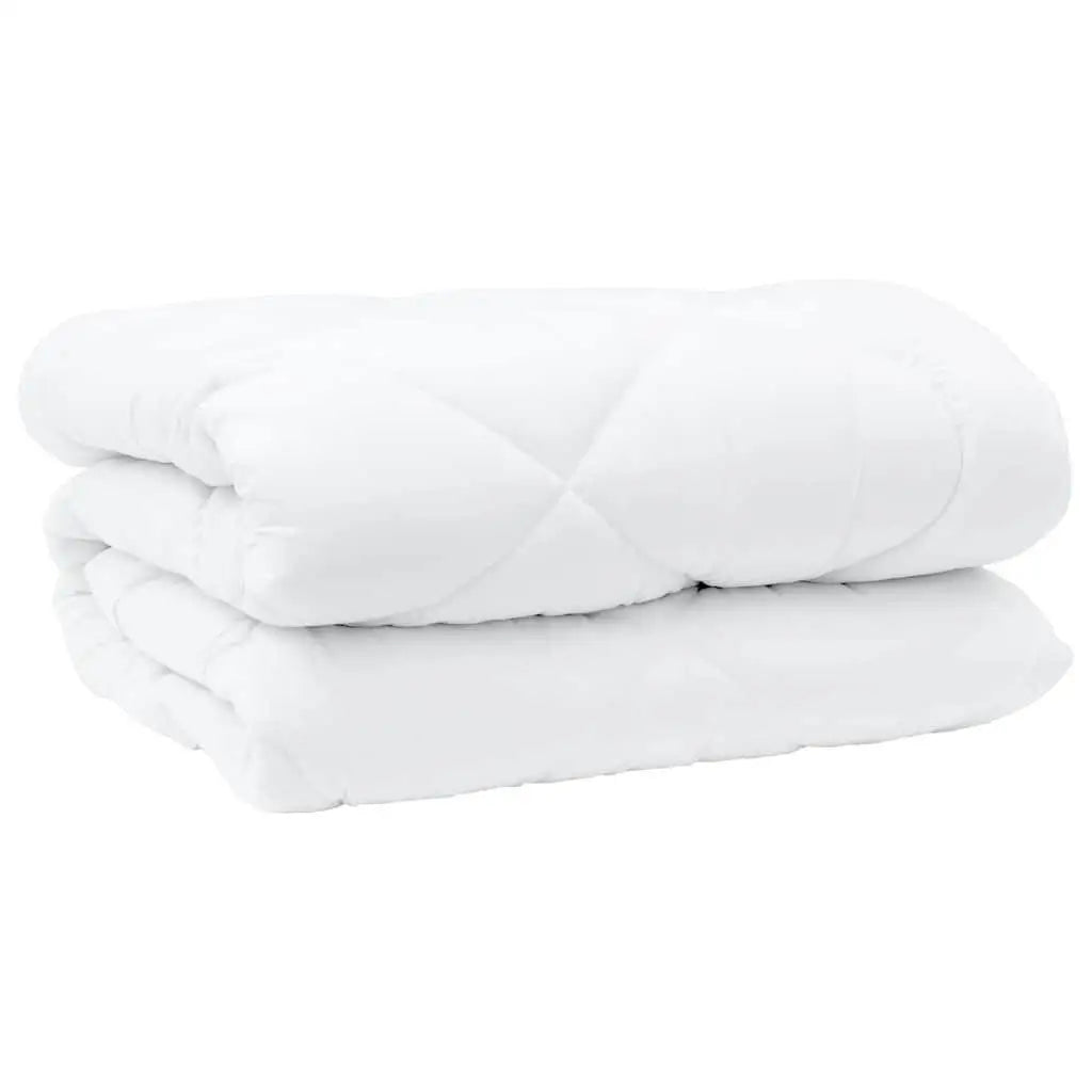 Cozy White Microfiber Blanket and Comforter Set 240x260cm Perfect for All Seasons.
