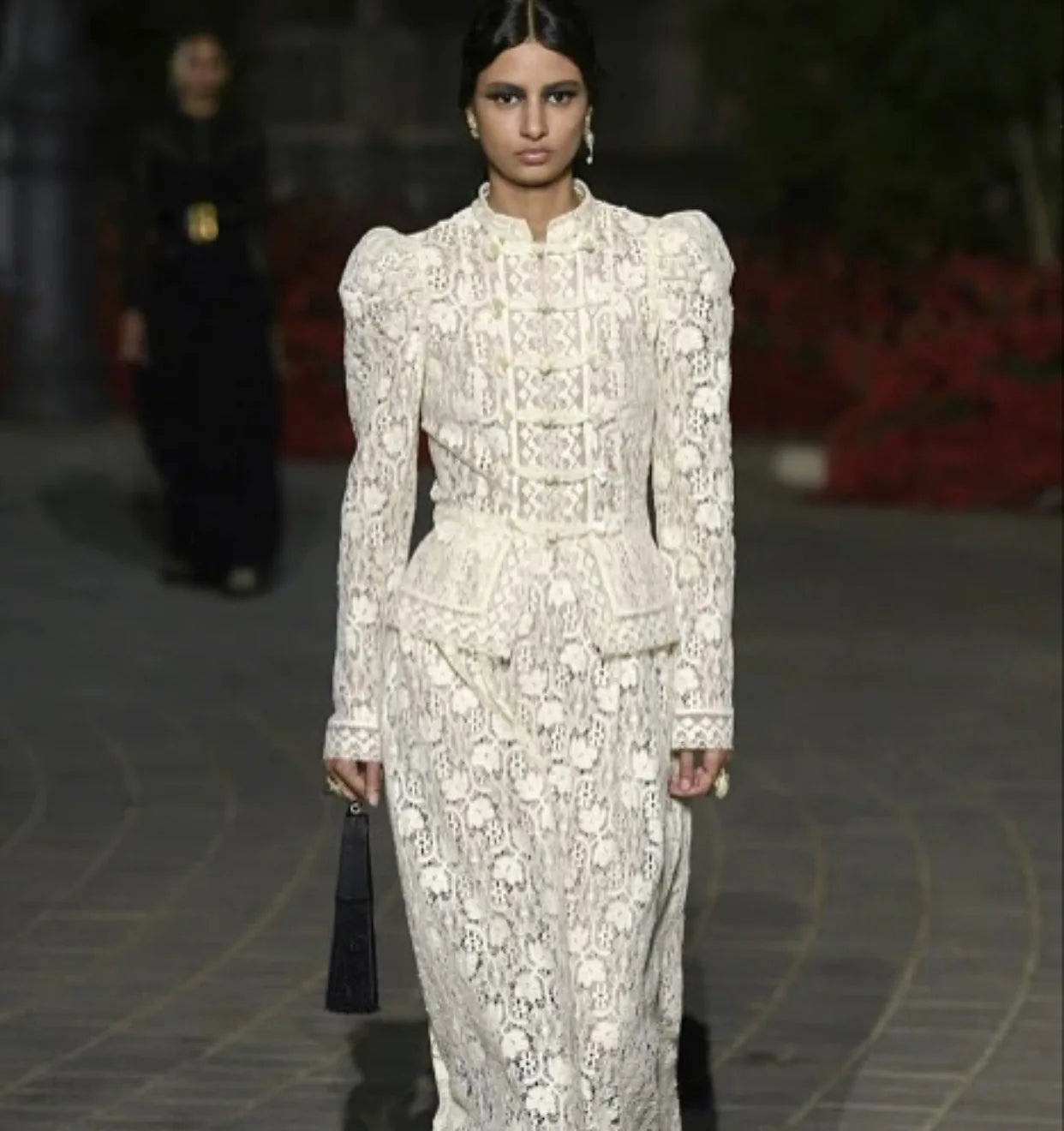 Tuularose Luxury Lace Blouse Fashion Lace Print Single Breasted Slim Shirt Vintage Elegant Party Looks Summer Women Blouse Tops