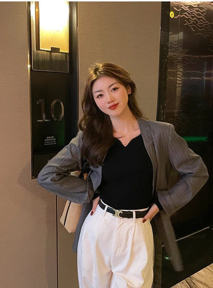 2025 grundlegende V-ausschnitt Chic Herbst Winter Pullover Frauen Weibliche Gestrickte Rippen Pullover Dünne Lange Hülse Badycon Hohe Qualität Pullover.