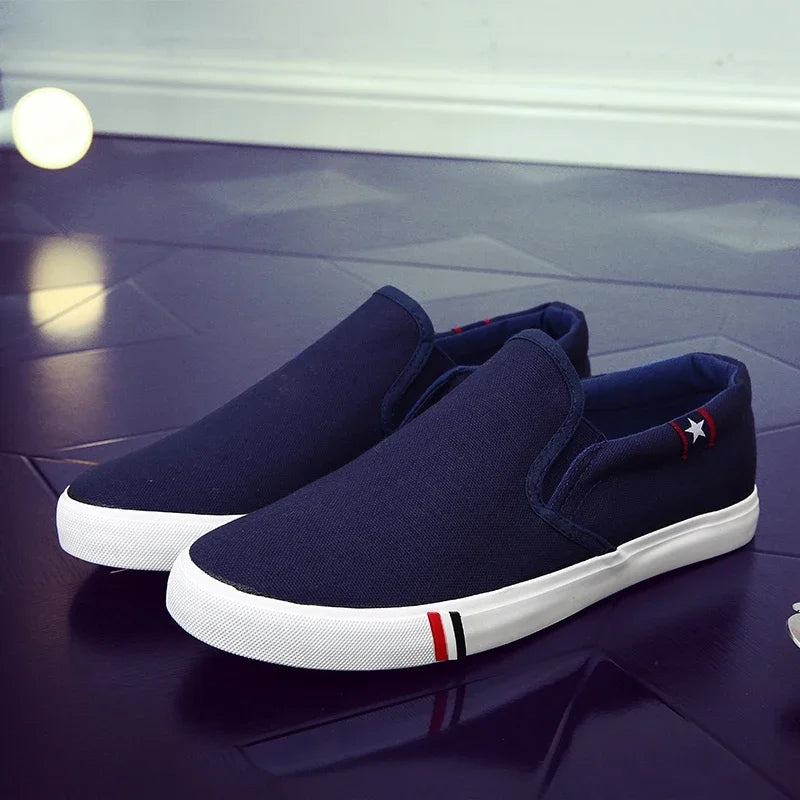 Men Casual Shoes Slip on Canvas Loafers Comfortable Walking Flats for Man Dude Non Slip Soft Moccasins Sneakers Summer.