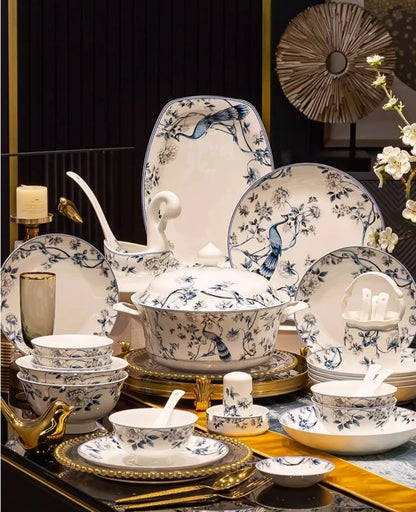 Blue Peacock Bone China Dining Plate Blue and White Kitchen Tableware Flower Ceramic Tableware Home Dining Bar Main Course Plate.