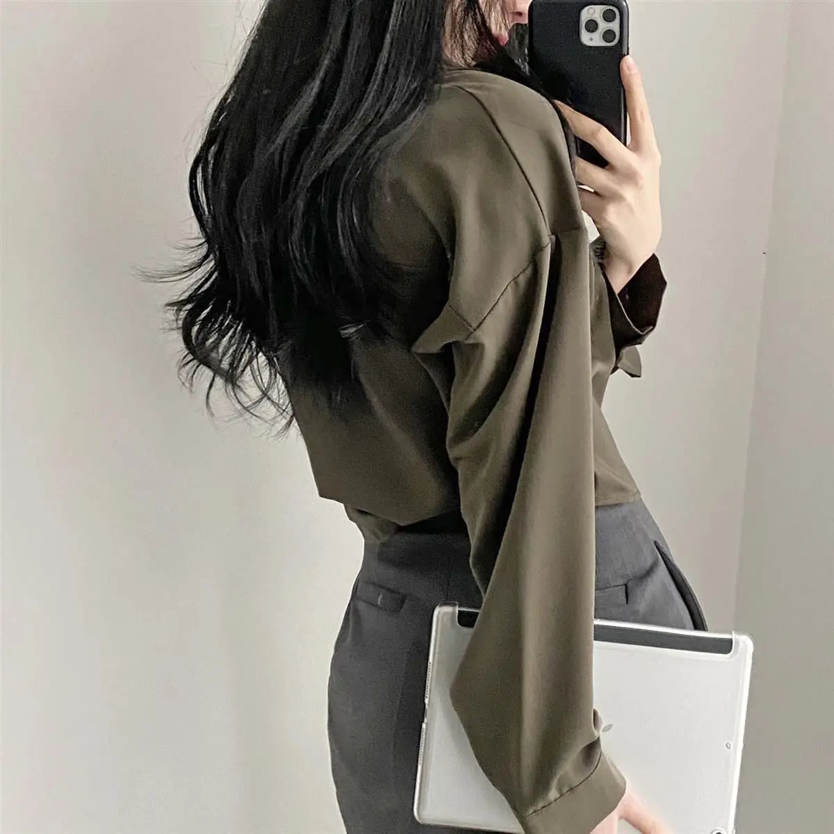 Long Sleeved Shirt And Blouse Simple Single Breasted Loose Casual Solid OL Trend Short Top Simple Elegant Fashion Women Clothes.