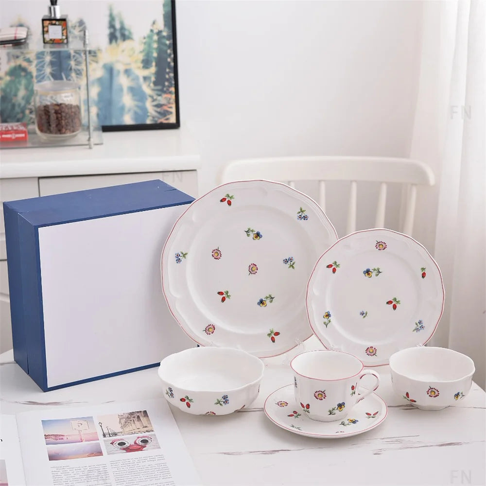 German Small Flower Ceramic Tableware European Pastoral Salad Bowl Plate Household Afternoon Tea Coffee Cup Saucer Teapot.