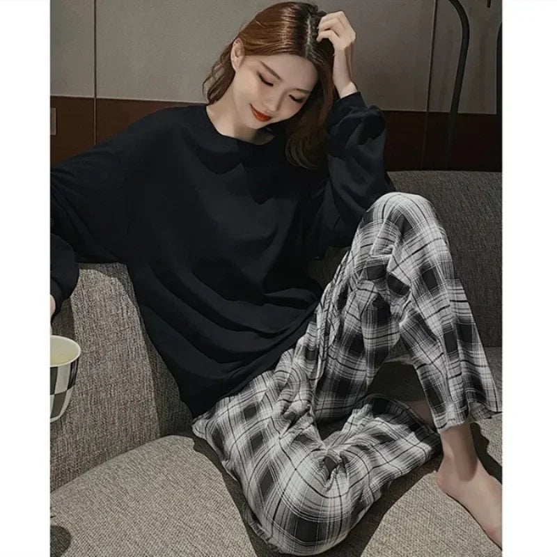2PCS/Set Women Big Size with Chest Pads Pajamas Spring Autumn and Winter Long-Sleeved Headset Loose Homewear Can Be Worn Outside.