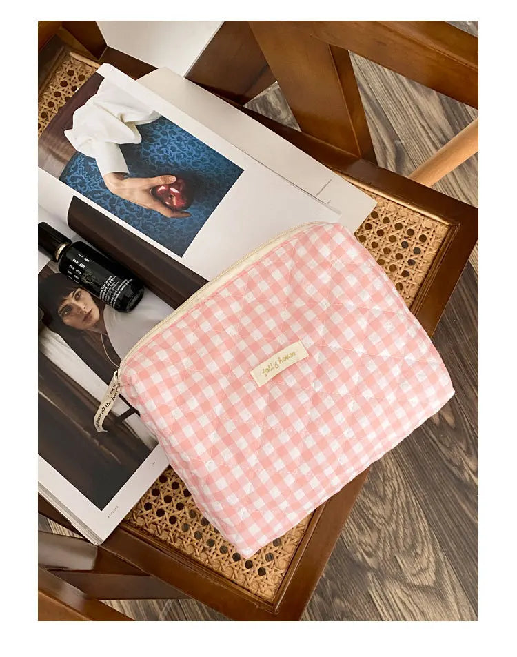 Large Capacity Women's Cosmetic Bags Cases Casual Ladies Small Storage Bag with Zipper Female Travel Clutch Bag Small Handbags.