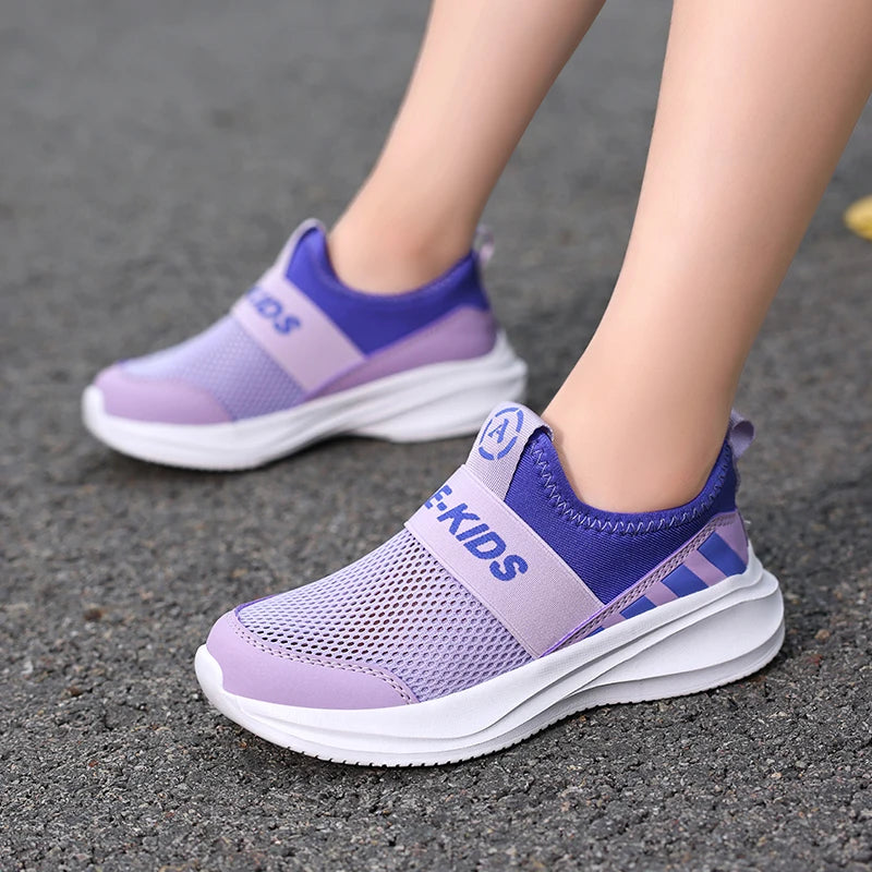 Girls Slip on Shoes Children Sneaker Fashion Knit Fabric Luxury Kids Casual Shoes Lightweight School Sports Girls Shoes.