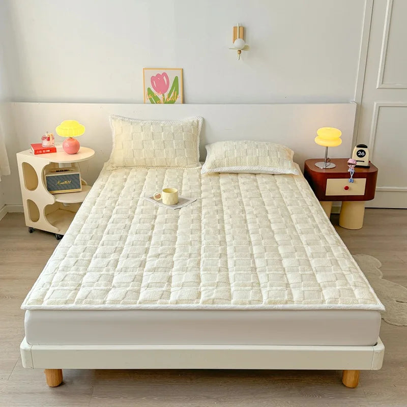 Winter Taft Velvet Mattress Topper Pad Fleece Bedspread Fold Non-slip Thin Tatami Mat Student Dormitory Bed Sheet Mattress Cover