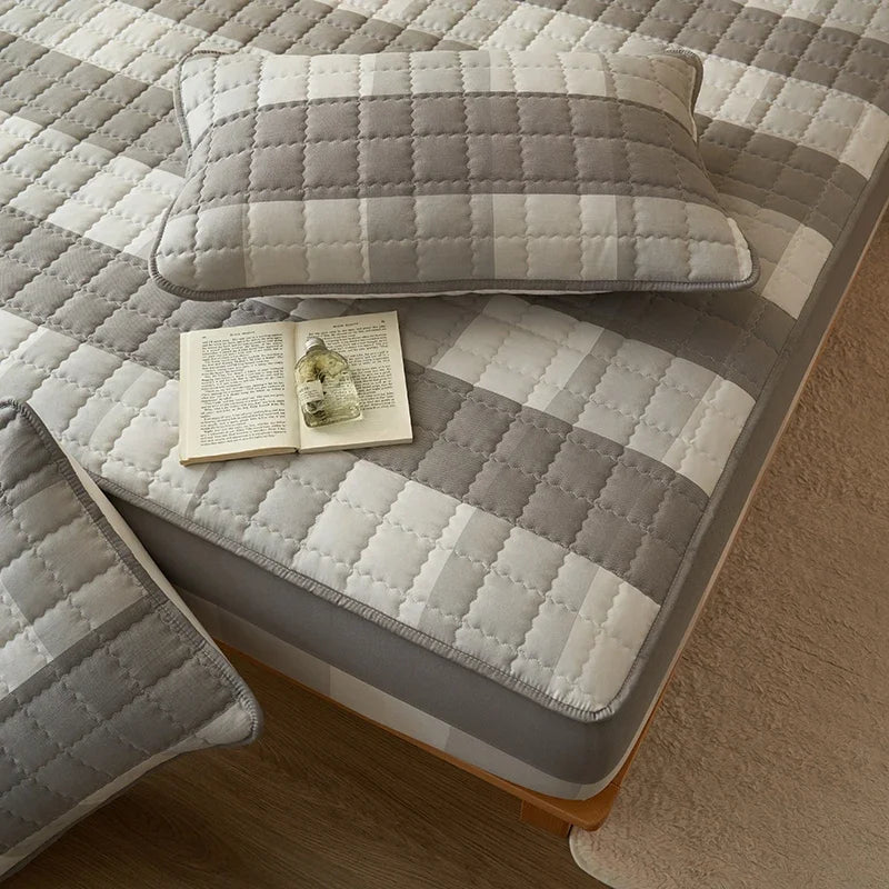For High-Quality Quilted Plaid Mattress Cover,Mattress Protector,- Antibacterial, Breathable,Comfortable for Fresh Sleep Experie.
