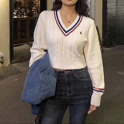 Koreanische Mode Pullover Frauen Herbst V-ausschnitt Y2K Cartoon Stickerei Gestrickte Tops Winter Weiche Grundlegende Langarm Pullover.