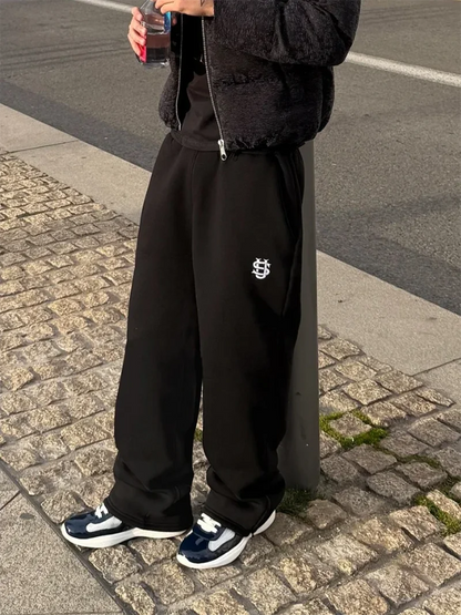 Streetwear Hoodie Sets Mens Y2K Straight Sweatpants Fashion Embroidery Logo Suits Casual High Street Couple Training Suit.