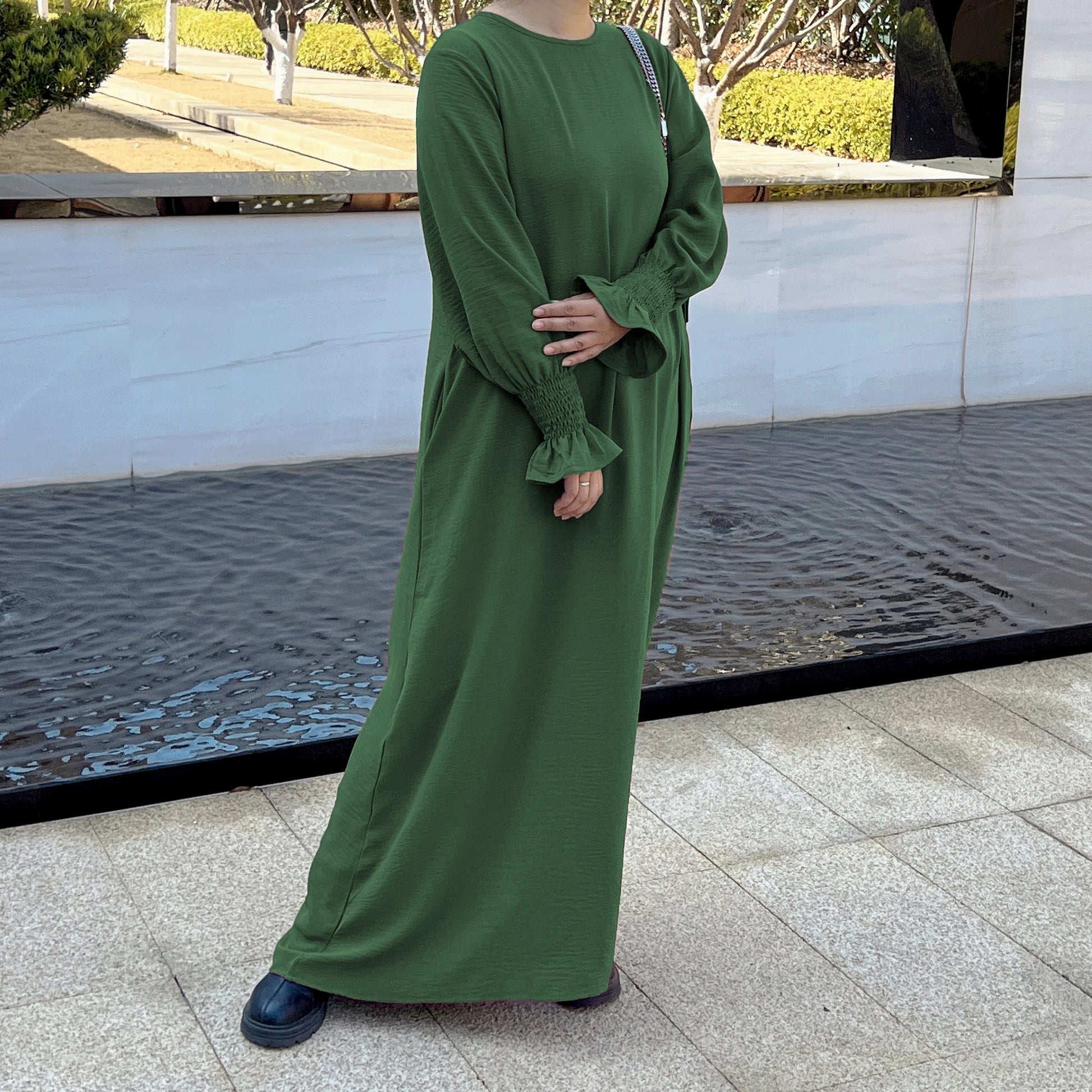 Ramadan Solid Crew Neck Shirred Cuff Abaya, Elegant Long Sleeve Simple Maxi Dress, Women's Clothing Kebaya Kaftan.