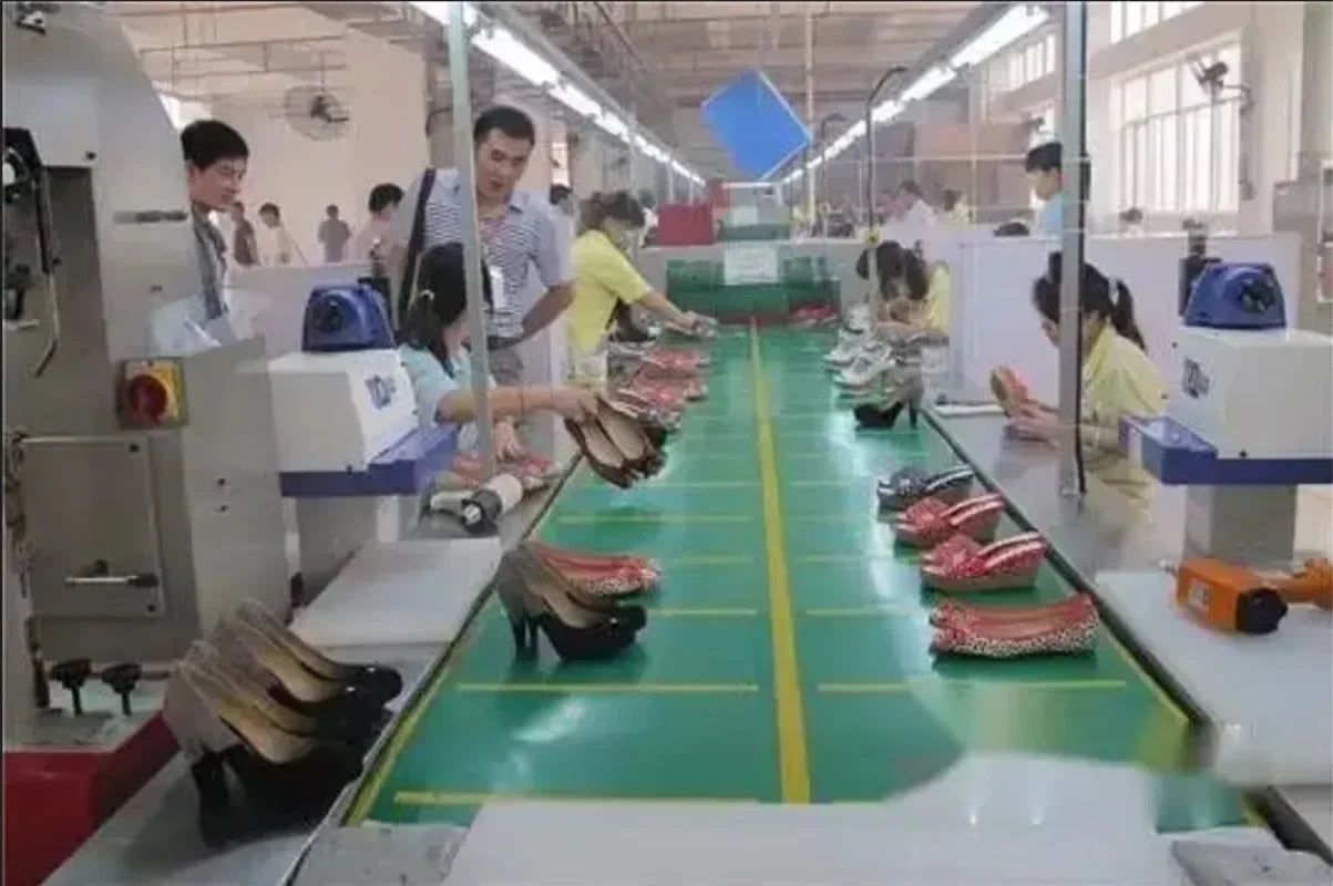 Women Platform Slippers Women Shoes Designer Flat Sandals Outdoor Floral Sandals Ladies Beach Shoes Sandalias For women.