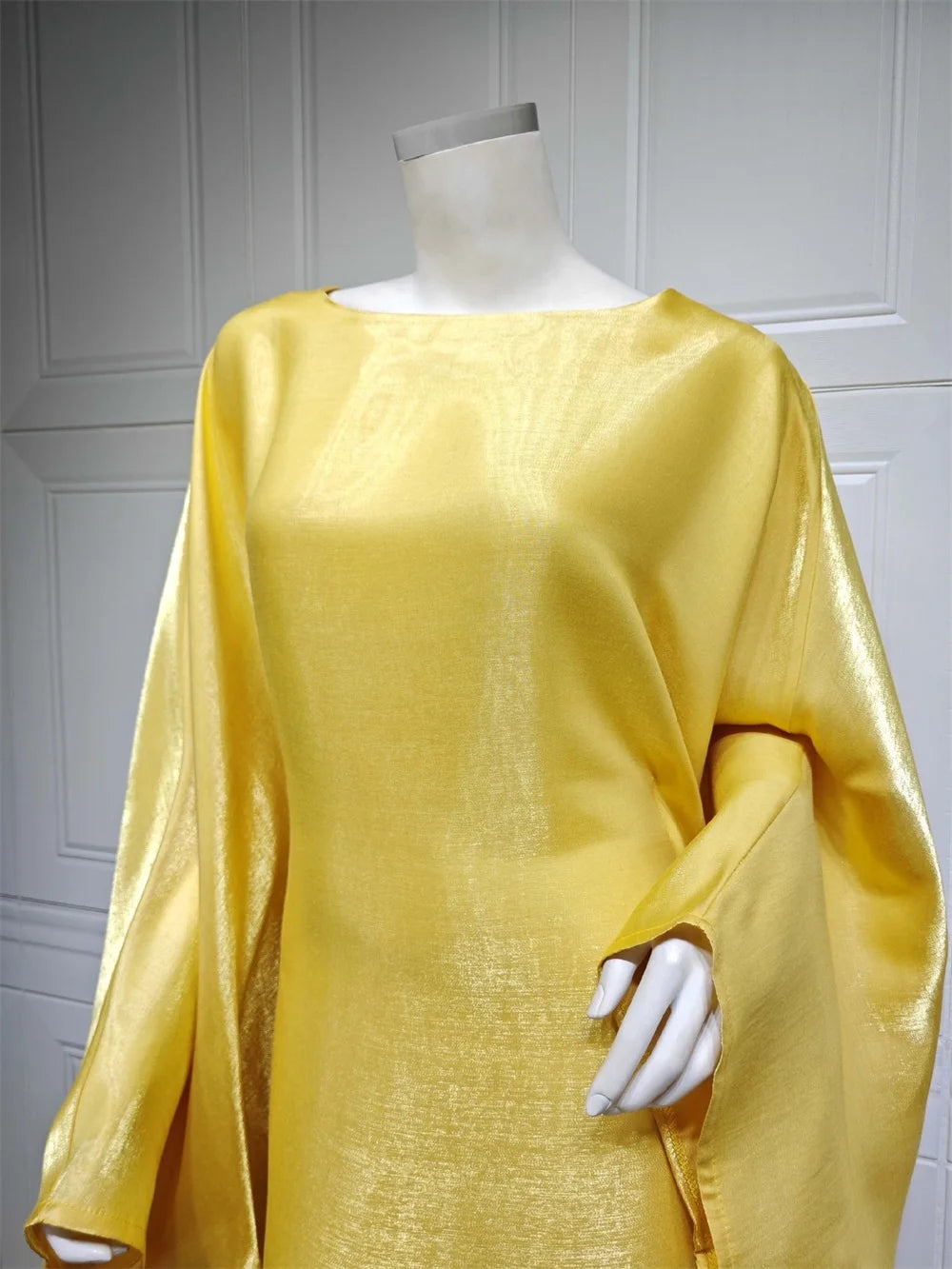 Siskakia Muslim 2024 New Eid Dresses Solid Shiny Satin Batwing Sleeve Modest Kebaya Turkish African Women Abayas Saudi Clothing