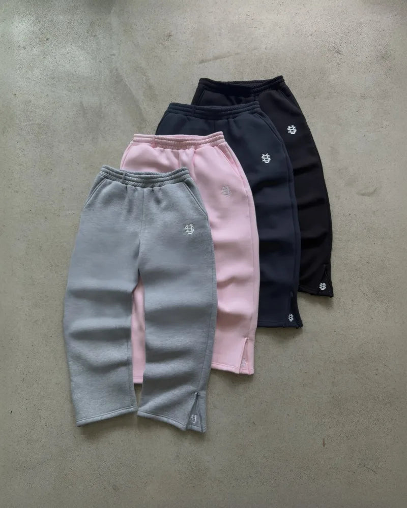 High Street Harajuku Embroidered Sweatpants Men European and American Trendy Streetwear Trousers Women Straight Casual Pants.