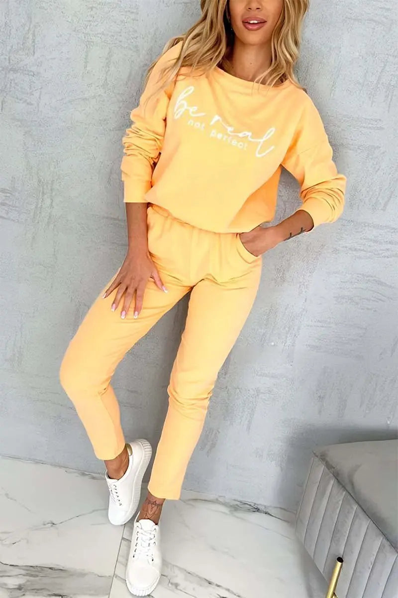 New Letter Printed Women's Two-piece Set Casual Sports Suit Autumn Long-sleeved T-shirt Top + Small Leg Trousers 2-piece Sets.