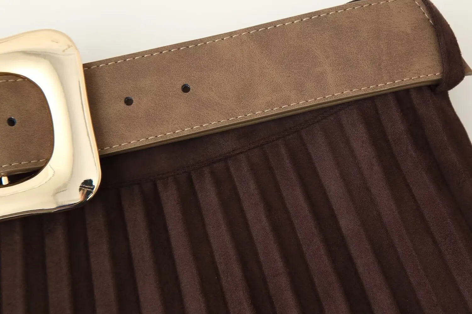 European and American style autumn new fashion trend casual simple women's matching belt suede effect pleated midi skirt.